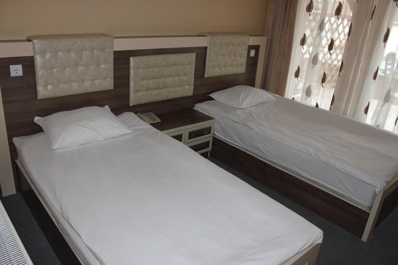Meka Hotel Dragash Pokoj fotografie